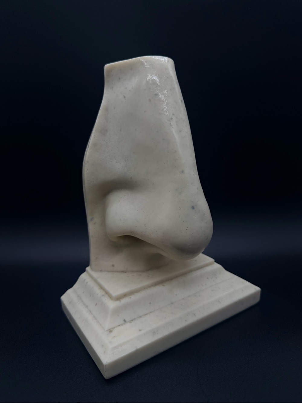 VTG Postmodern David Nose Sculpture Bookend C2C Designs Faux Marble Resin 8.5"
